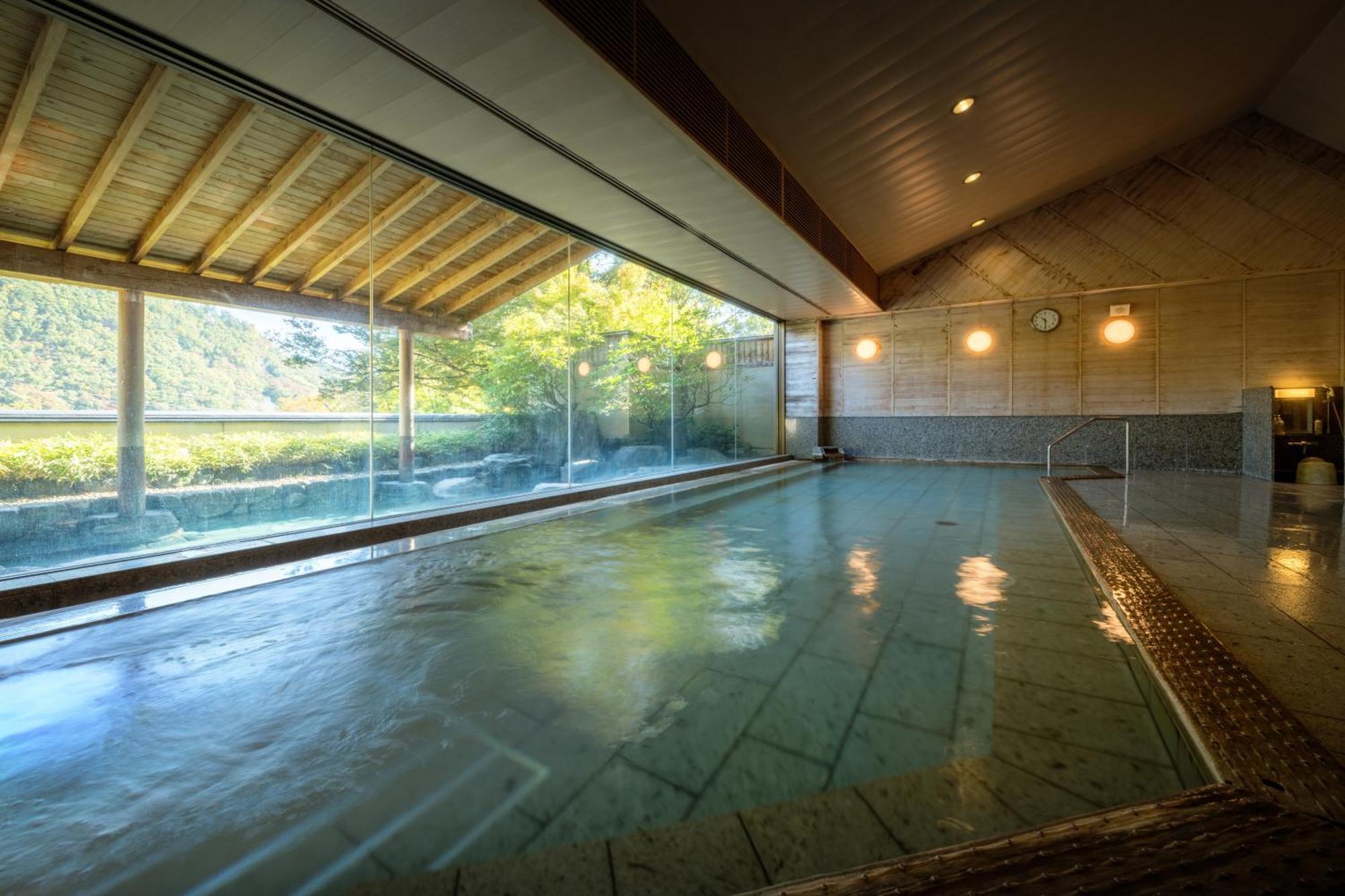 Iizaka Onsen Surikamitei Ohtori Hotel Fukushima  Bagian luar foto