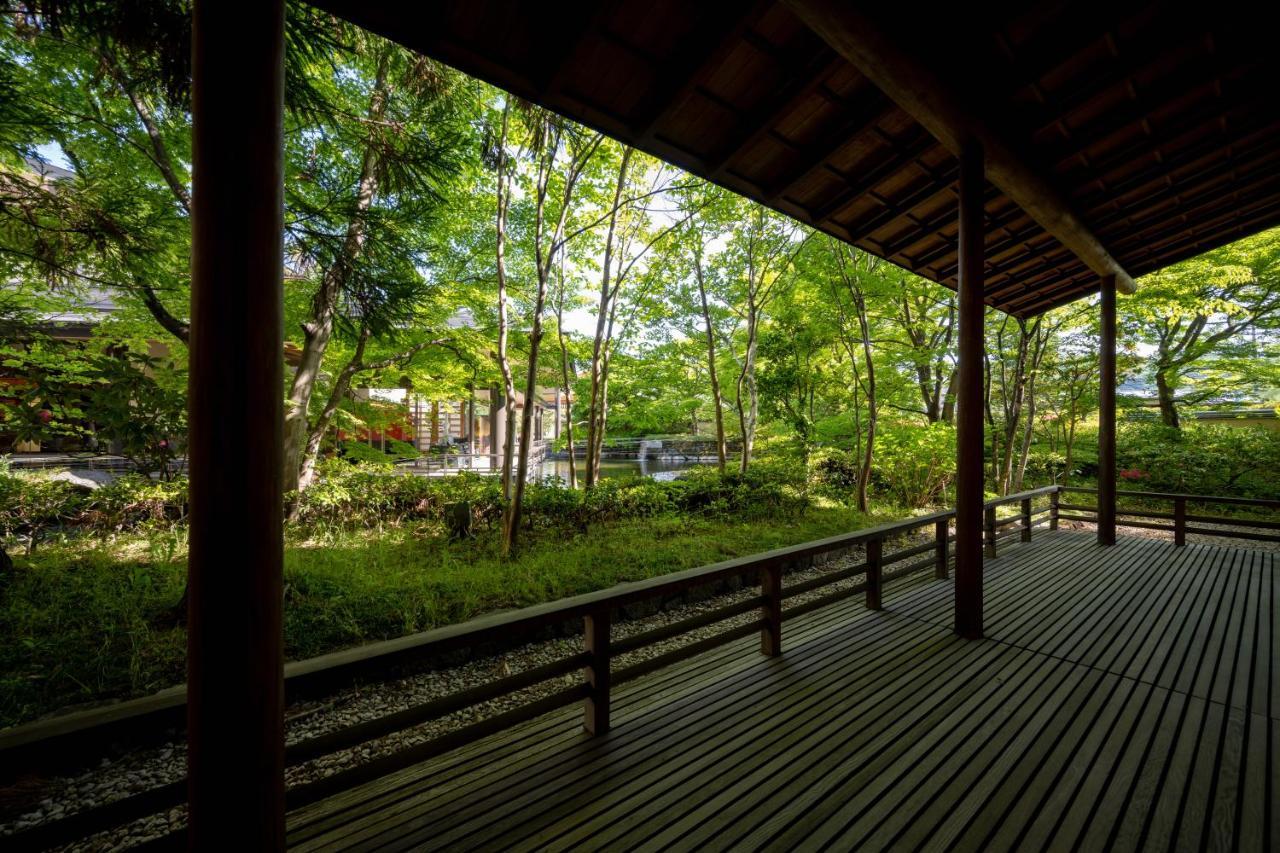 Iizaka Onsen Surikamitei Ohtori Hotel Fukushima  Bagian luar foto