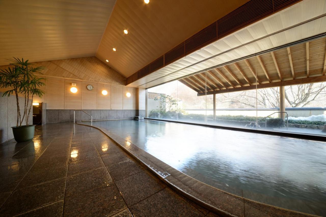 Iizaka Onsen Surikamitei Ohtori Hotel Fukushima  Bagian luar foto