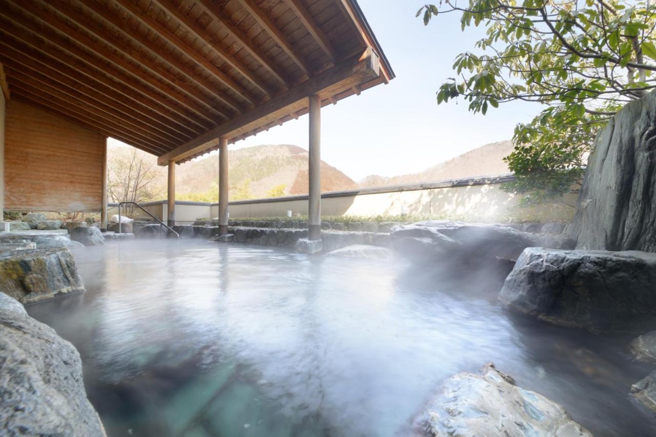 Iizaka Onsen Surikamitei Ohtori Hotel Fukushima  Bagian luar foto