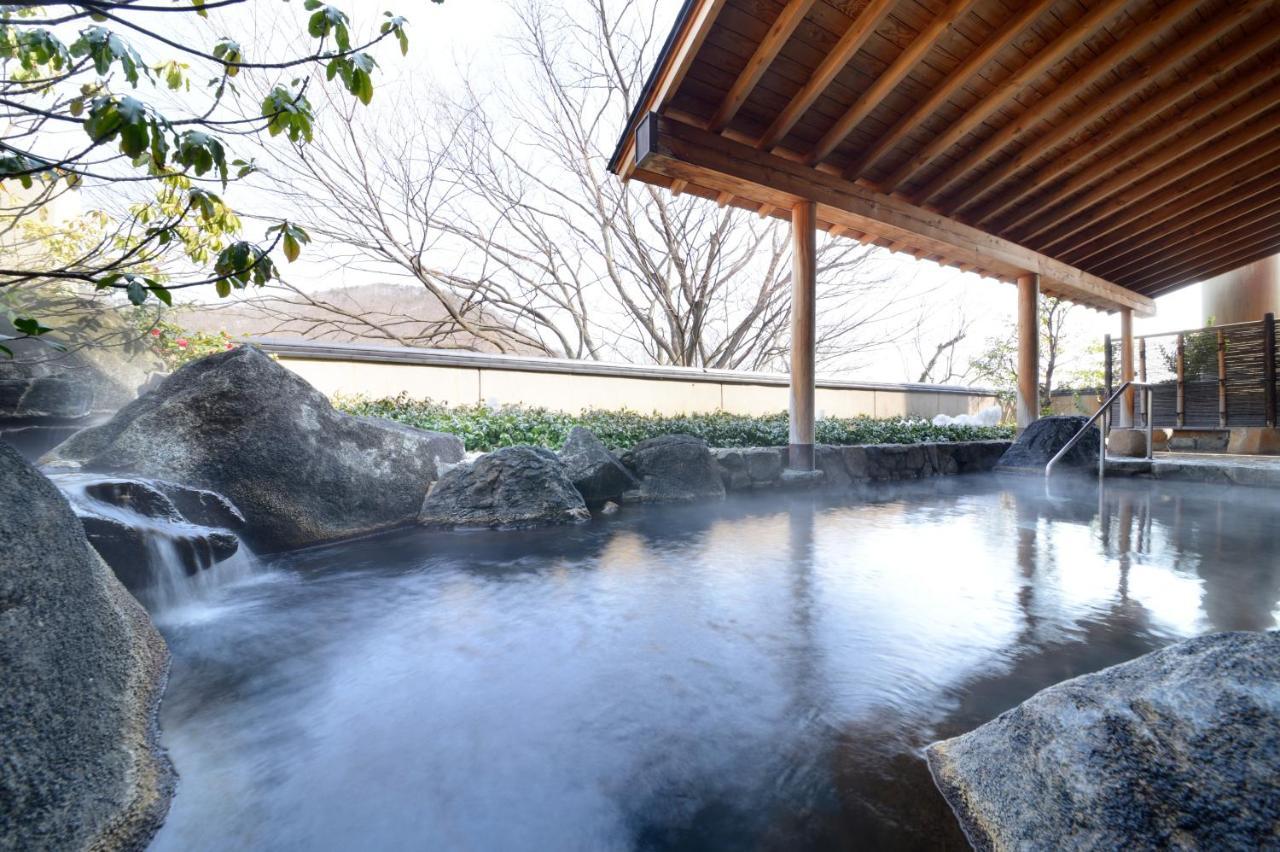 Iizaka Onsen Surikamitei Ohtori Hotel Fukushima  Bagian luar foto