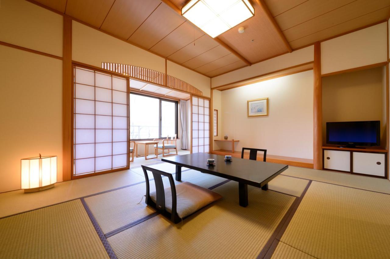 Iizaka Onsen Surikamitei Ohtori Hotel Fukushima  Bagian luar foto