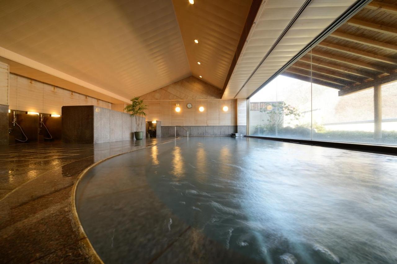Iizaka Onsen Surikamitei Ohtori Hotel Fukushima  Bagian luar foto