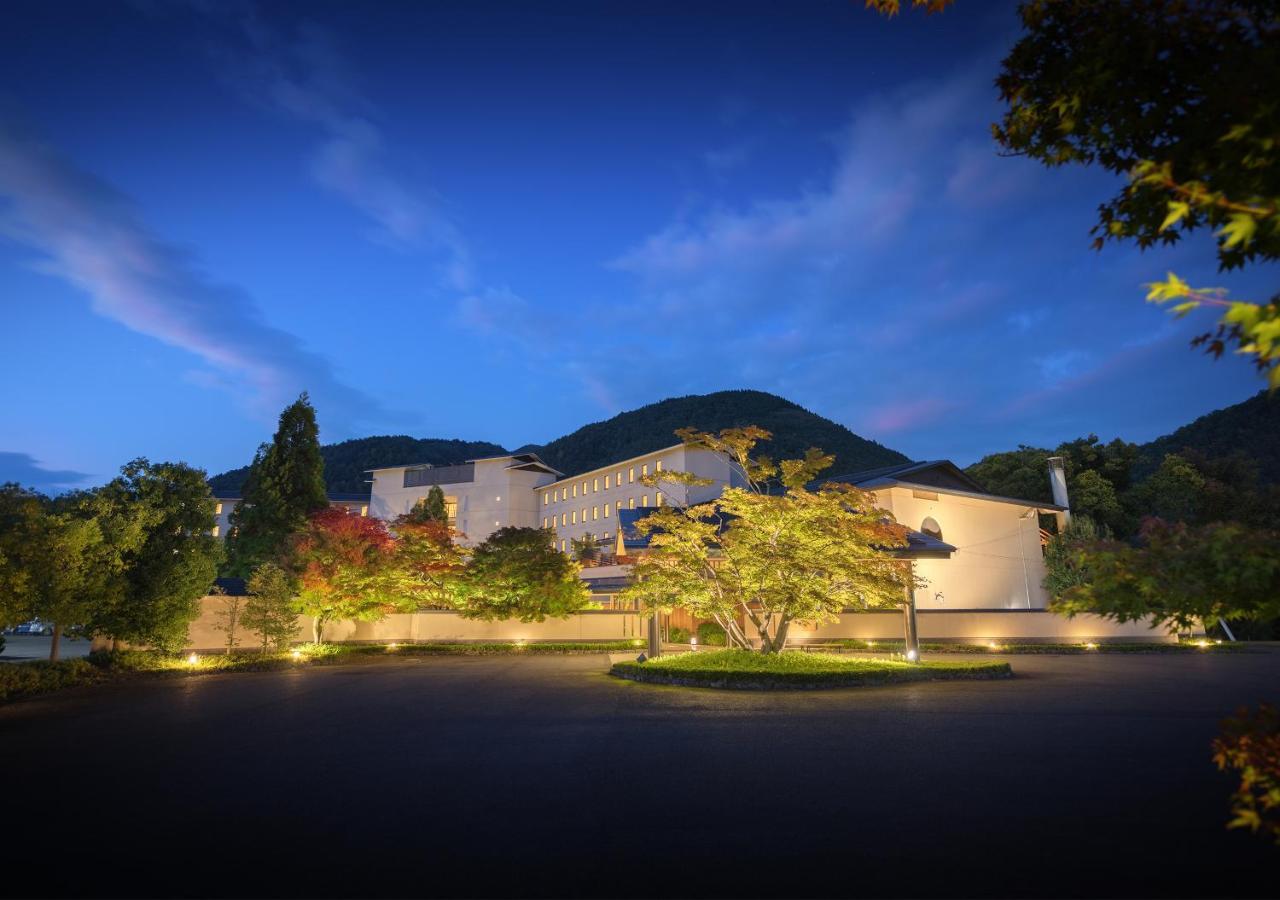 Iizaka Onsen Surikamitei Ohtori Hotel Fukushima  Bagian luar foto